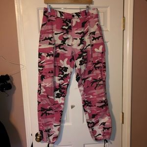 PINK CAMO PANTS